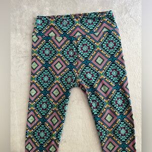 NWOT LuLaRoe Geometric Tribal Print Full Length Leggings- One Size